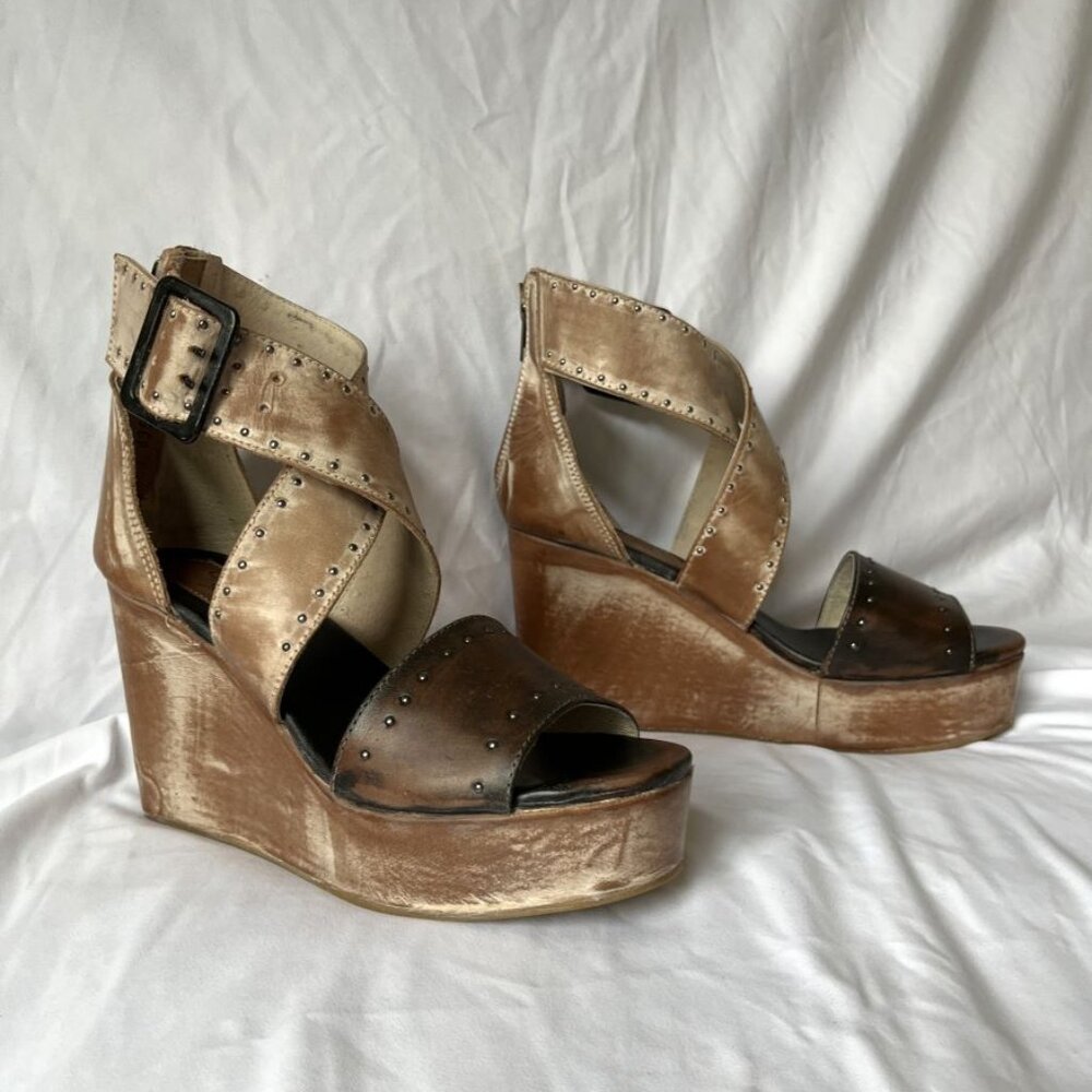 Freebird Size 9 Terra Brown Wedge Sandals